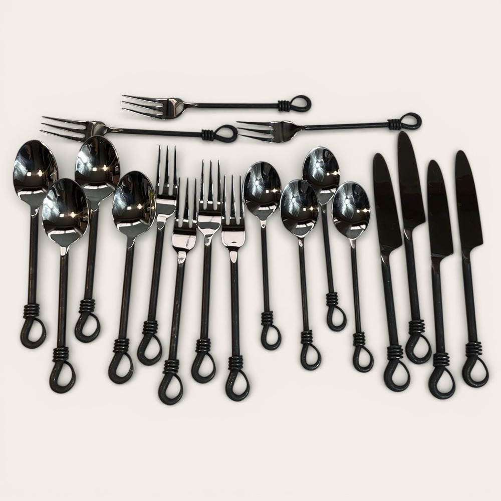 Gourmet Settings NEW GS Twist N Shout 19 Piece Set Serve For 4 + Stainless Iron